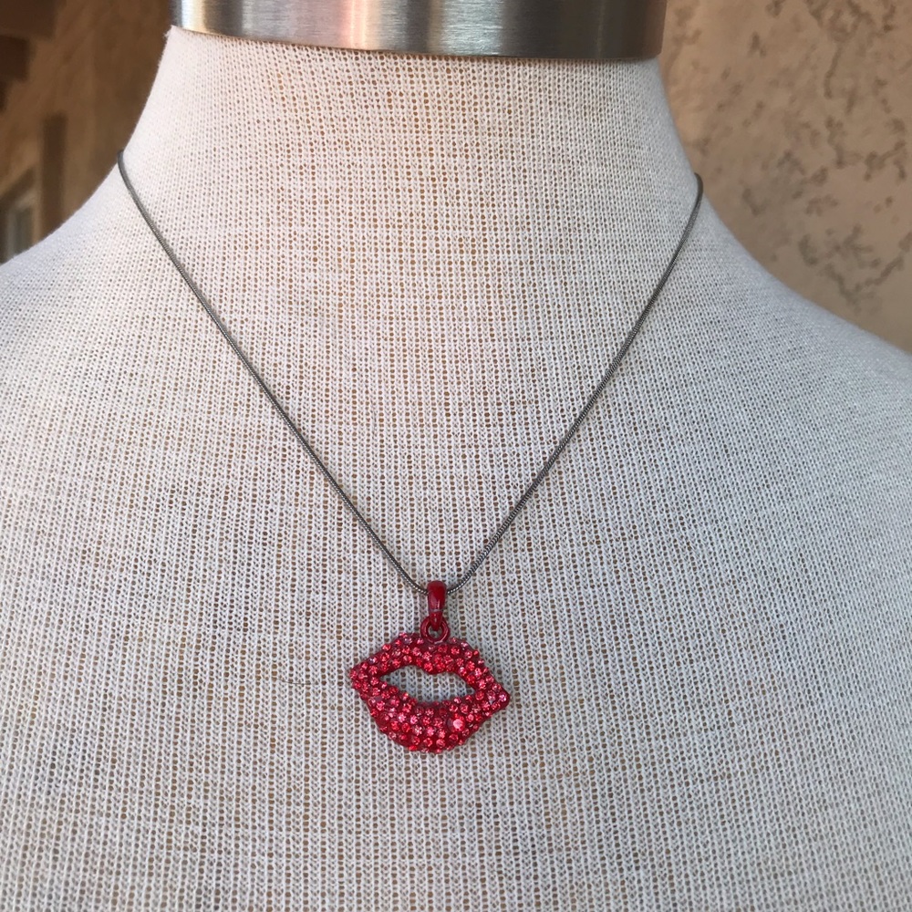 Red Rhinestone Lips - Picture 2 of 2